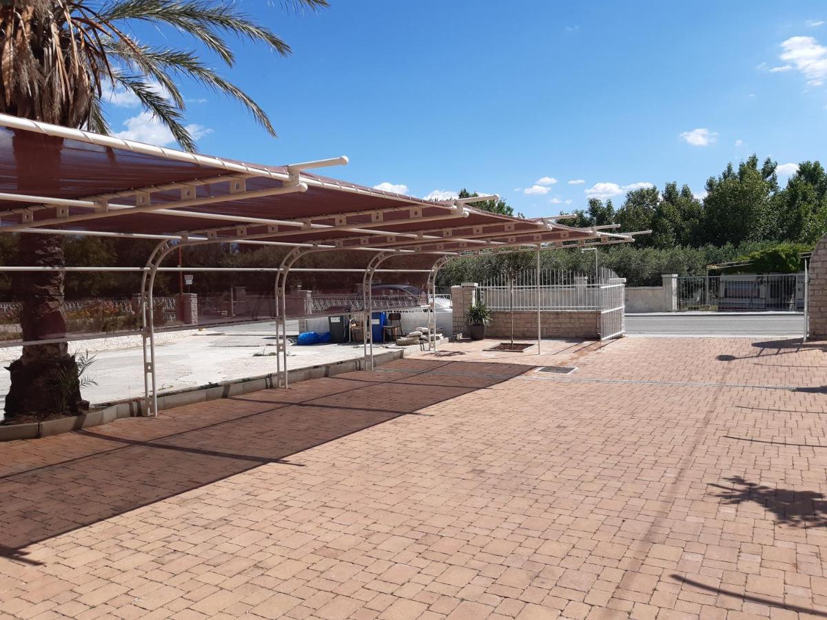 Apartmant Angel Wings Omis Exterior photo